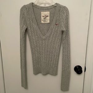Fits like Juniors gray Hollister sweater